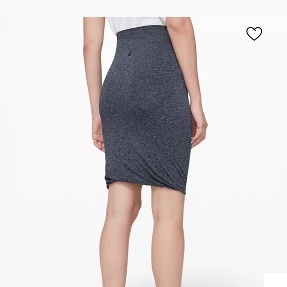 Lululemon Boulevard Bliss Skirt - Picture 2 of 6